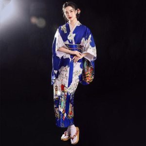 kimono bleu traditionnel japonais