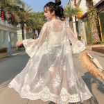 kimono en satin avec dentelle