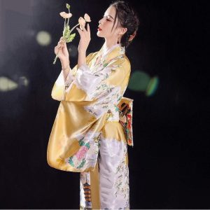 kimono japonais jaune