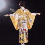 kimono jaune élégant