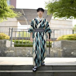 kimono japonais motif géométrique